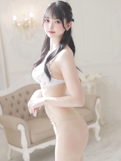 えま クラブ バレンタイン大阪（素人美女専門デリヘル）