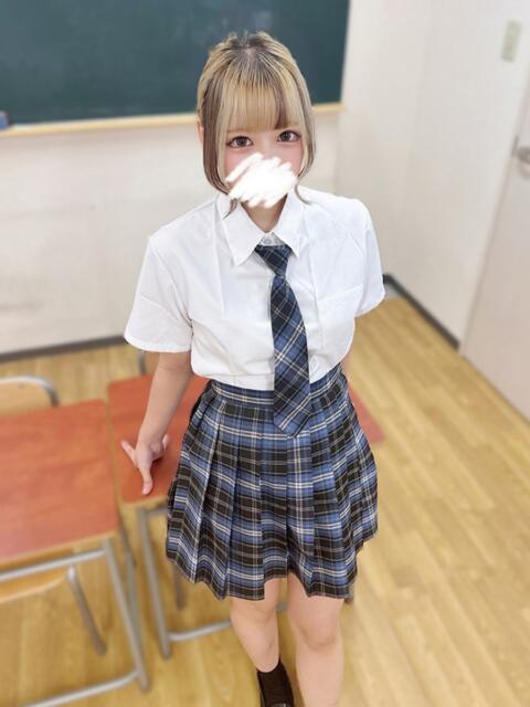 一ノ瀬 しおり アリス女学院 梅田校(ホテヘル)