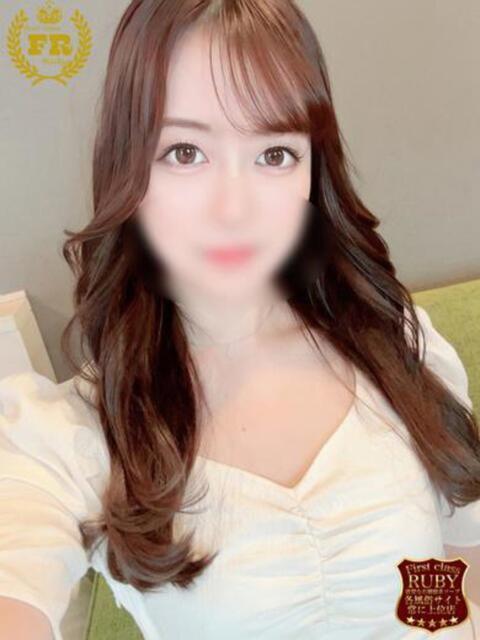 夏井 かなえ　お嬢様系美人！！ ファーストクラス ルビー（ソープランド）