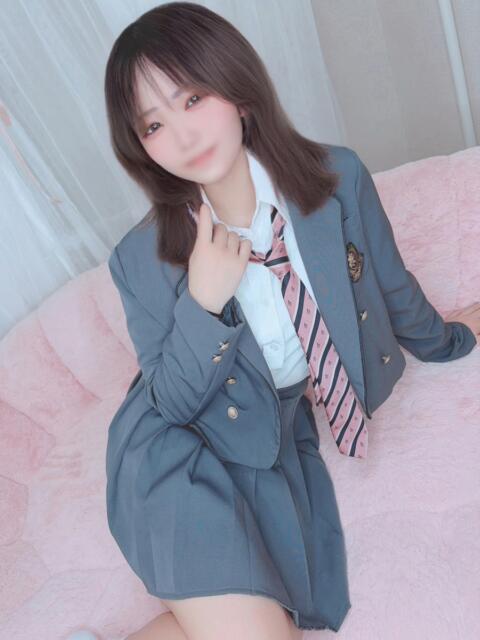 ねおん E+アイドルスクール新宿・歌舞伎町店(デリヘル)