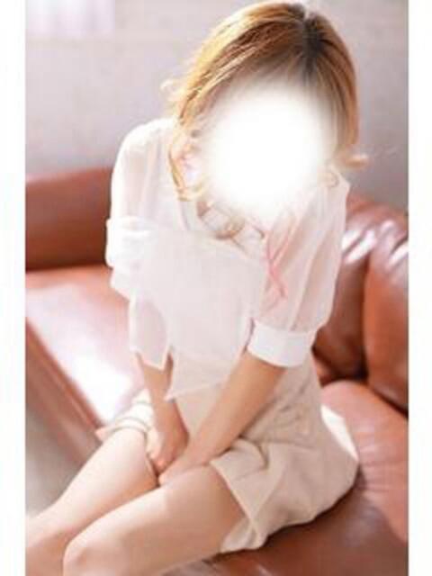 新人Mrs.小梅 禁断のMrs.CLUB（人妻デリヘル）