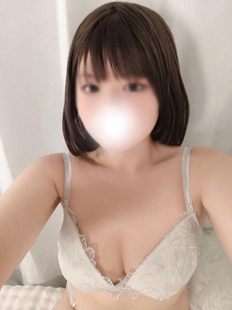 まる 白いぽっちゃりさん（ぽっちゃり専門ホテヘル）