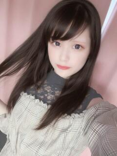 なつな☆可愛い妹ロリ抜群スタイル PREMIUM萌え可愛いチョコレート～全てのステージで感動の体験を～（浜松/デリヘル）
