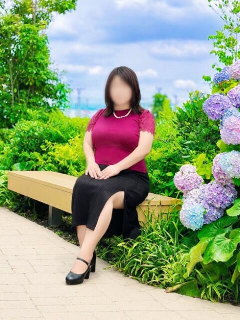 森崎 こはく こあくまな熟女たち 本厚木店(KOAKUMAグループ)(人妻・熟女デリヘル)