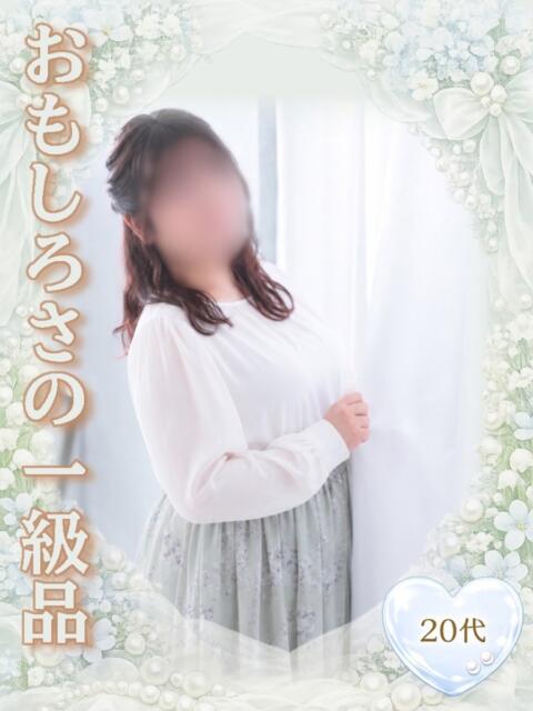もも️️️ エクレア（ファッションヘルス）