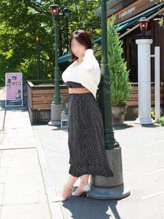 浜崎りさ こあくまな熟女たち 上野・御徒町店 (KOAKUMAグループ)（上野/デリヘル）