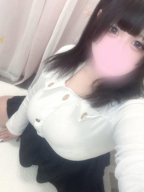 にいな ぽっちゃり巨乳素人専門店ぷにめろ池袋店（ぽっちゃり系デリヘル）