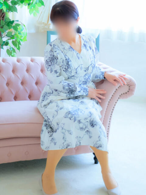よしの 奥様の実話 梅田店（人妻ホテヘル）