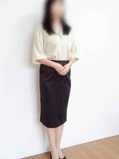 小西 あおい ベストマダム（人妻・熟女デリヘル）