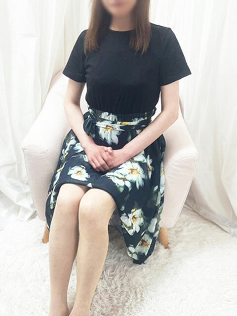 梅田いつき 恋する奥さん 西中島店（人妻ホテヘル＆デリヘル）