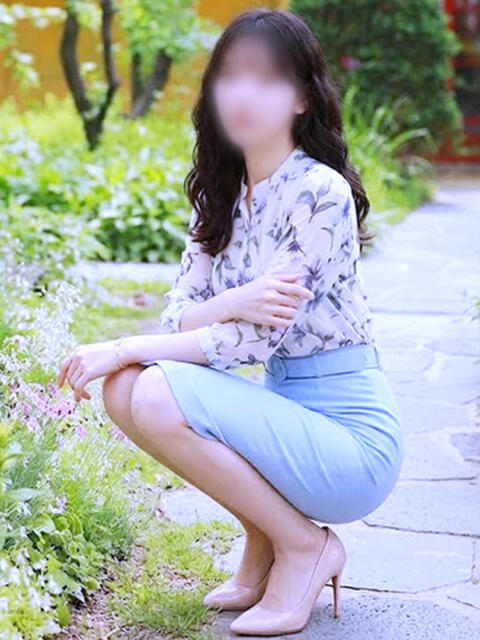 由紀 ミセスラウンジ東京（人妻系デリヘル）
