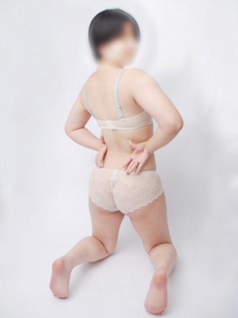 新木 ミセスの手ほどき(オナクラ)
