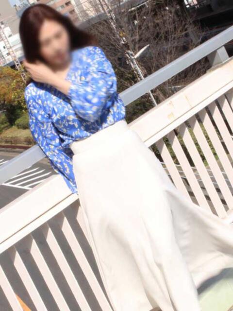 ことの 完熟ばなな神戸・三宮店（待ち合わせ型熟女デリヘル）