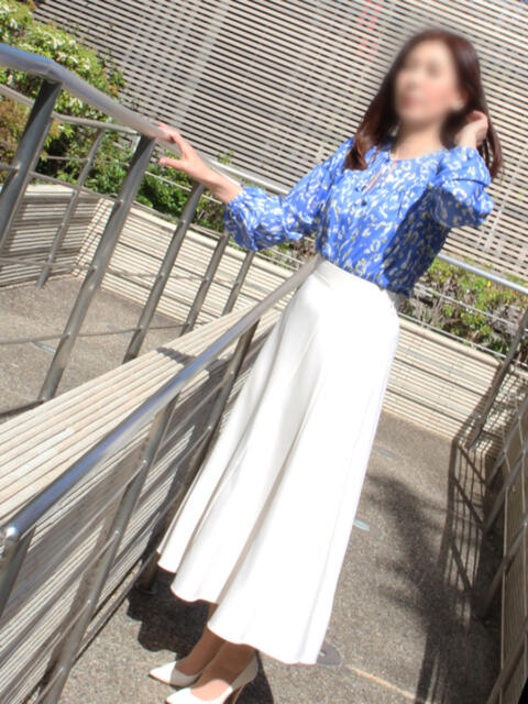 ことの 完熟ばなな神戸・三宮店（待ち合わせ型熟女デリヘル）