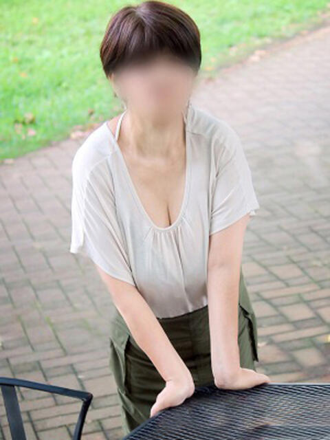 つばき 完熟ばなな 立川(熟女系デリヘル)