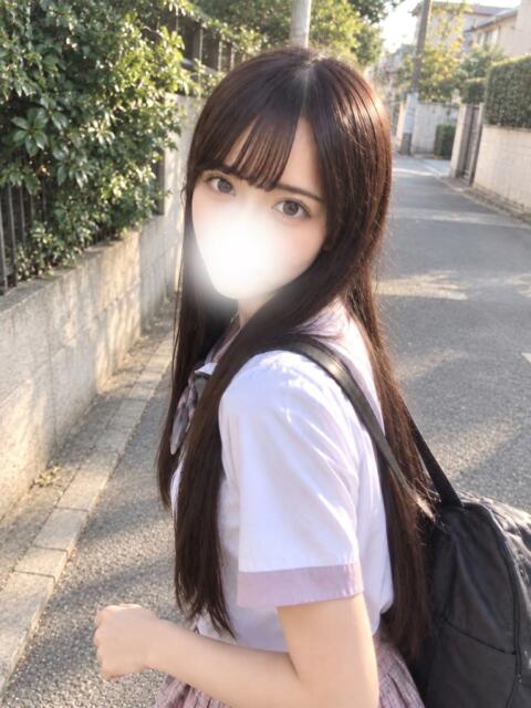 みお 学校帰りの妹に手コキしてもらった件 谷九（受付型オナクラ（手コキ））