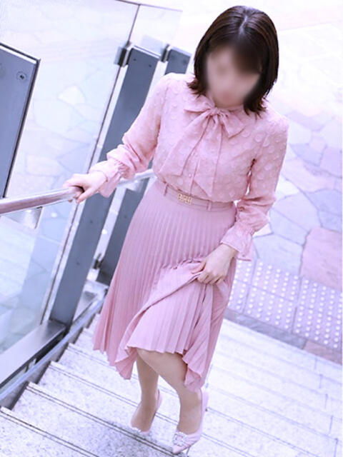 友美香 ミセスラウンジ東京（人妻系デリヘル）