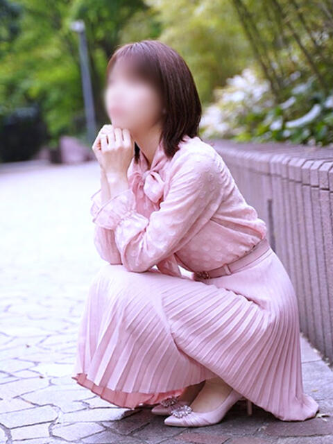 友美香 ミセスラウンジ東京（人妻系デリヘル）
