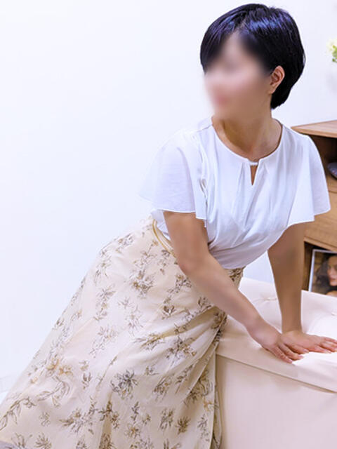 由加 ミセスラウンジ東京(人妻系デリヘル)