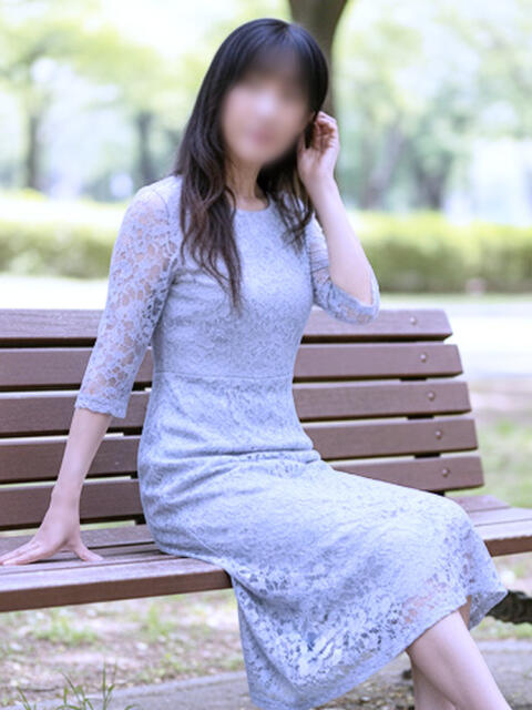 柚花 ミセスラウンジ東京(人妻系デリヘル)
