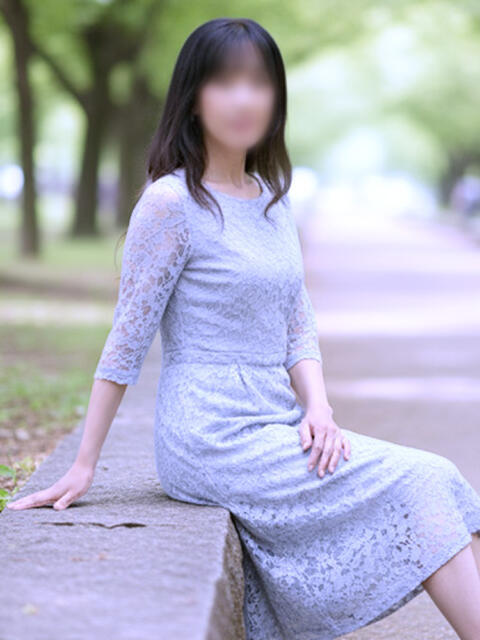 柚花 ミセスラウンジ東京(人妻系デリヘル)