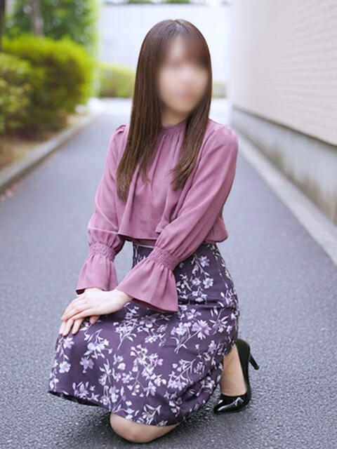 柚乃 ミセスラウンジ東京(人妻系デリヘル)