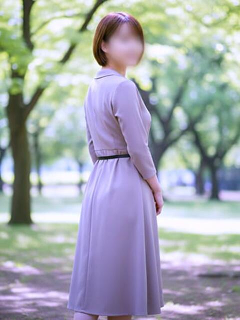 唯月 ミセスラウンジ東京（人妻系デリヘル）