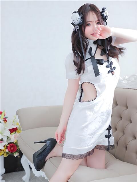 ゆいな★未経験・Eカップ美少女 フルフル☆60分10000円☆(RUSH ラッシュ グループ)(デリヘル)