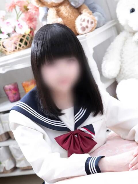 こむぎ 新宿・本格コスプレ素人アイドル学園イメクラ「新入生」（デリヘル）