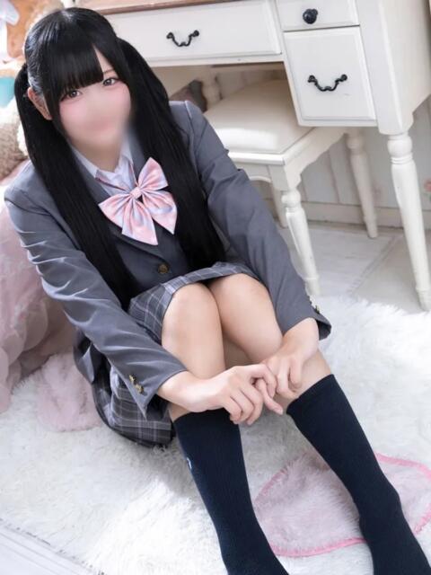 ふう 新宿・本格コスプレ素人アイドル学園イメクラ「新入生」（デリヘル）