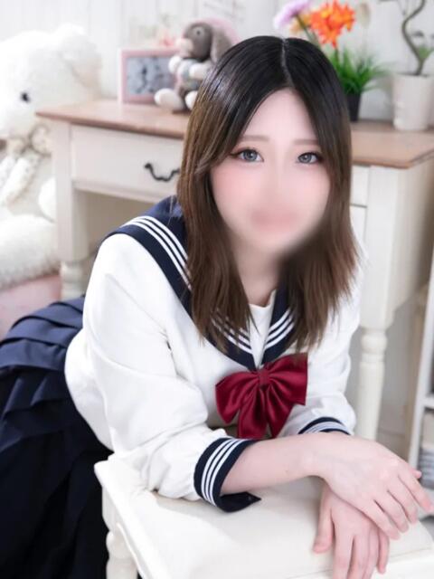 ゆり 新宿・本格コスプレ素人アイドル学園イメクラ「新入生」(デリヘル)