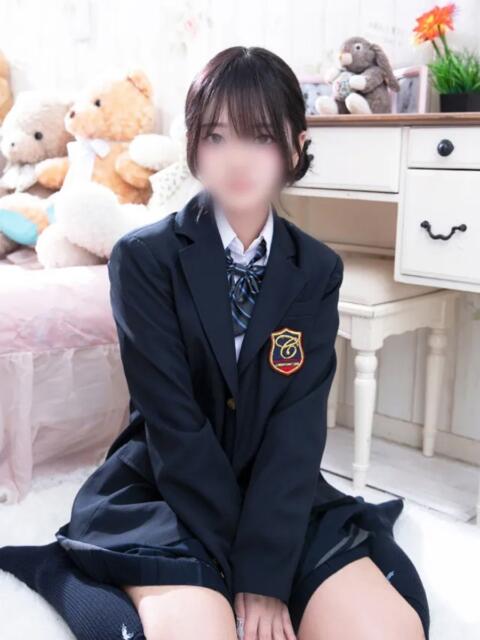 すい 新宿・本格コスプレ素人アイドル学園イメクラ「新入生」(デリヘル)