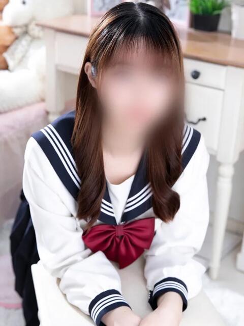 りい 新宿・本格コスプレ素人アイドル学園イメクラ「新入生」（デリヘル）