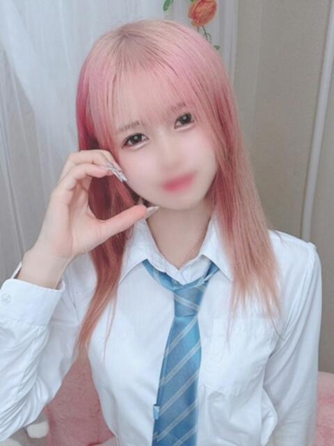 みゆ E+アイドルスクール新宿・歌舞伎町店(デリヘル)