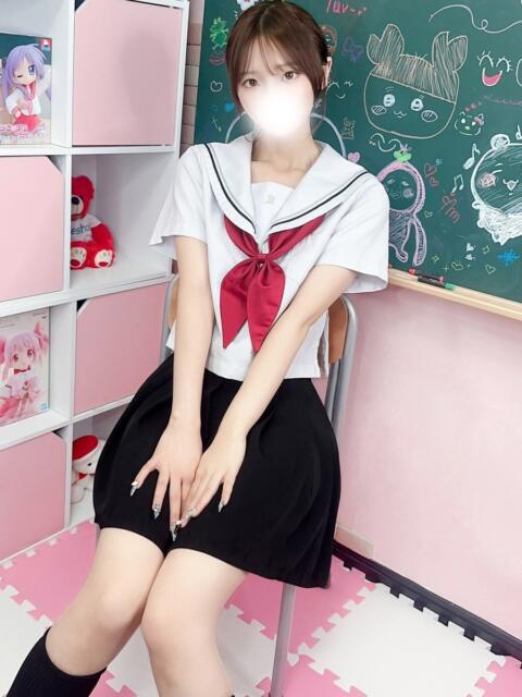 みいな 新宿ハンドメイド(手コキ・オナクラ)