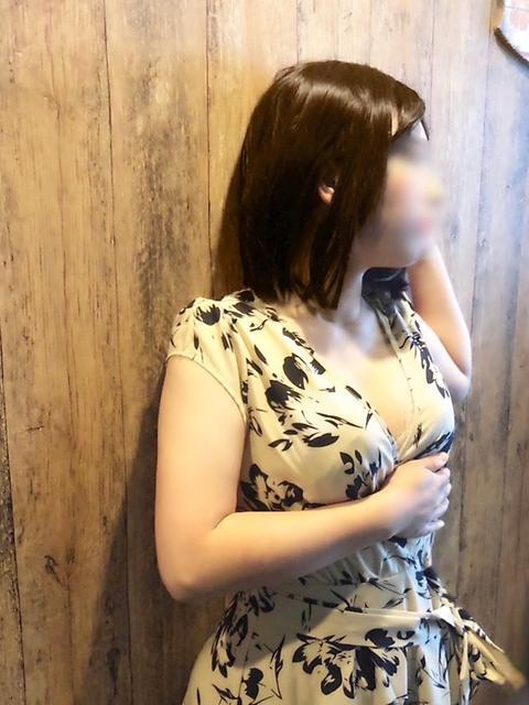 みさき 脱がされたい人妻 厚木店(人妻系デリヘル)