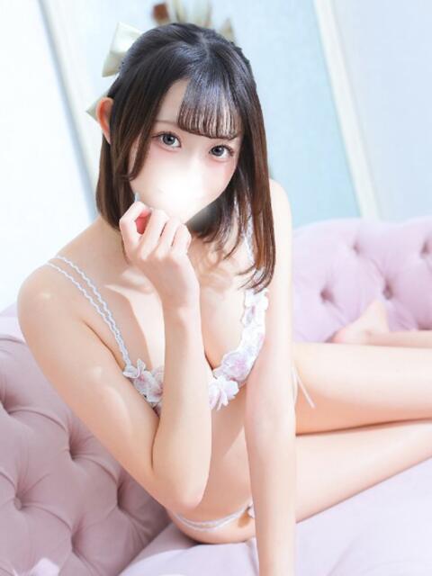 しおり★キス魔の超密着美少女★ Chloe鶯谷・上野店 S級素人清楚系デリヘル（デリヘル）