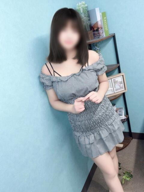 しゅり 横浜ひよこ倶楽部（素人系夜這いイメクラ）