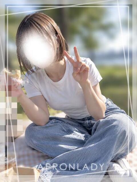 しおり エプロンレディー（デリヘル）