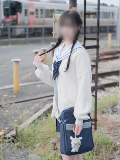 叶ゆる 素人専門キラキラ学園(学園系デリヘル)