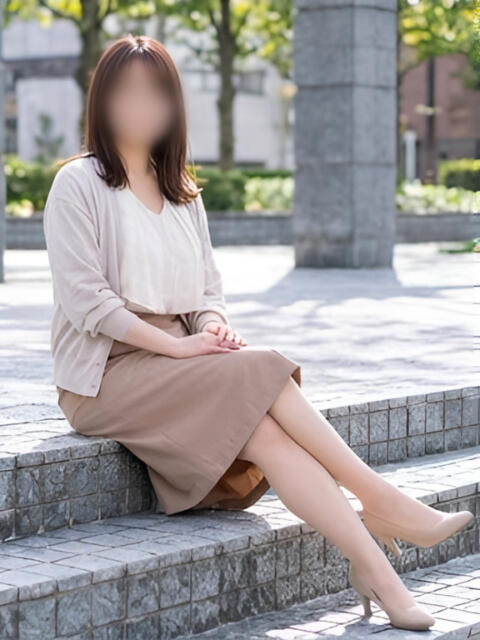 りの 恋づま（人妻デリヘル）