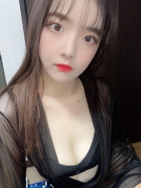 ゆゆ 巨乳CLUBミルク（アジアンデリヘル）