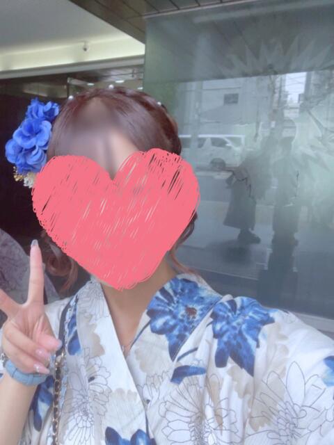 体験入学１ 青チェと赤チェ（派遣型オナクラ（手コキ））