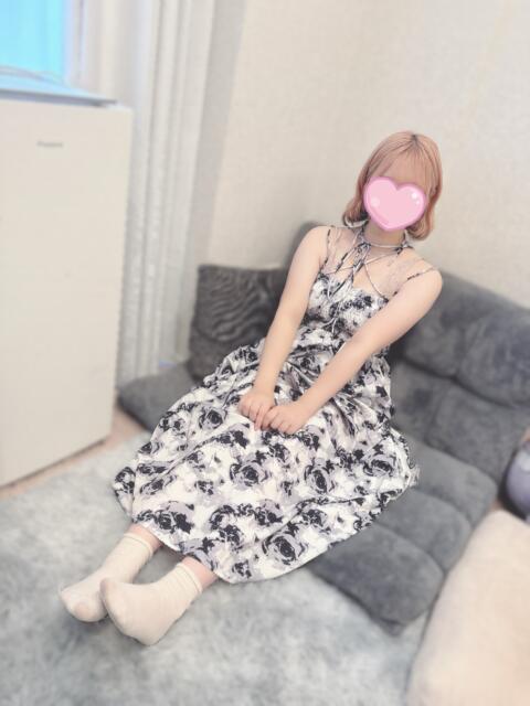 体験入店しろ『卒業したて18歳ミニマム爆乳美少女』 錦糸町派遣型JKリフレガチあい（派遣リフレ）