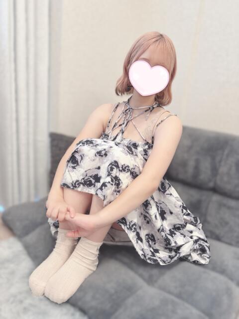 体験入店しろ『卒業したて18歳ミニマム爆乳美少女』 錦糸町派遣型JKリフレガチあい（派遣リフレ）