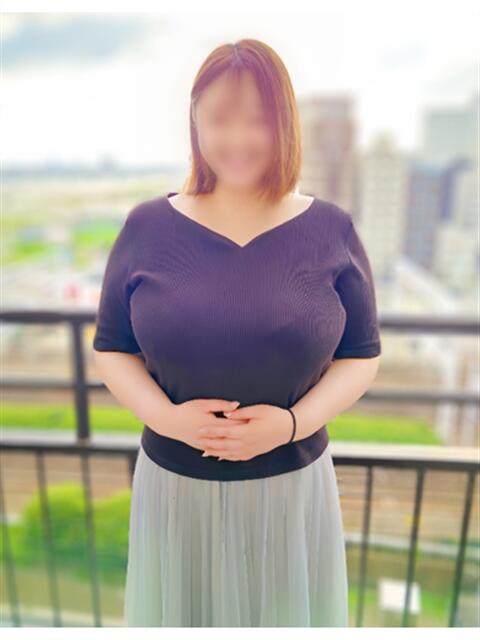 かのん ギン妻パラダイス 十三店（人妻系ホテヘル＆デリヘル）