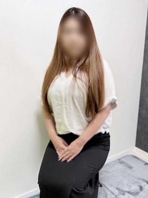 みさき 完熟ばなな札幌・すすきの（人妻熟女デリヘル）