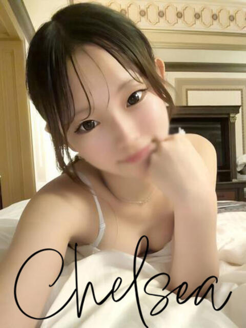 ヒトミ【可愛さ全開元気な19歳】 CLUB CHELSEA(クラブ チェルシー)福井（デリヘル）