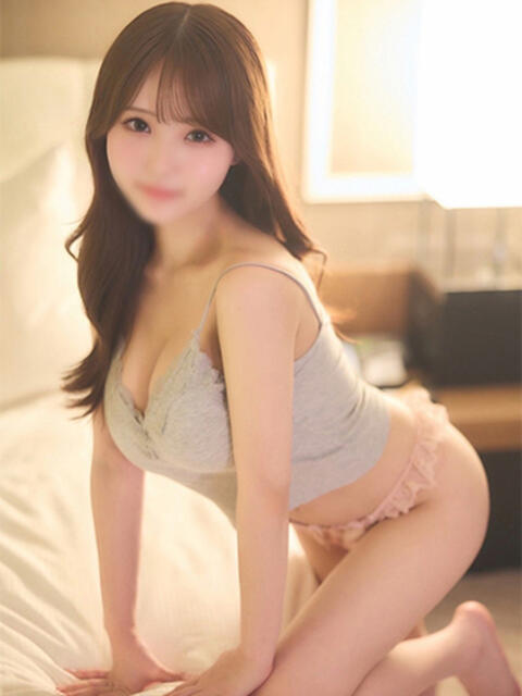 坂道すず ウルトラロイヤル（デリヘル）