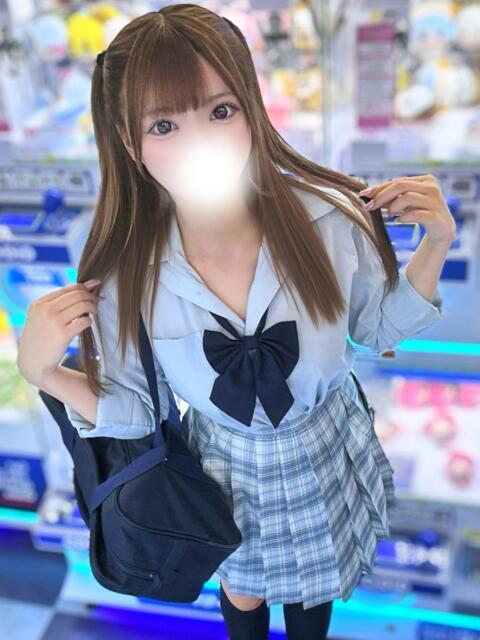 りず 新宿ハンドメイド（手コキ・オナクラ）